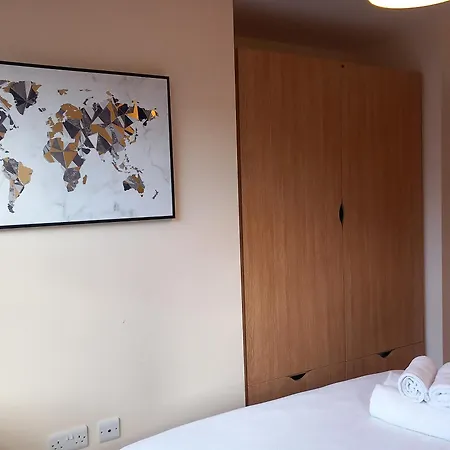 Modern Large 2 Bed Whole Apartment - Free Parking - Ground Floor - Central Beeston Nottingham Exterior photo